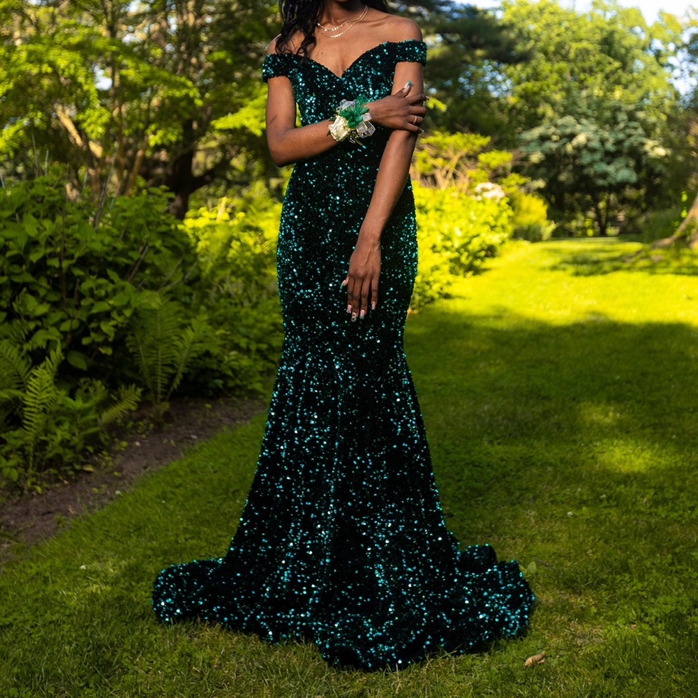 Green Sequin Off-the-Shoulder Prom Gown